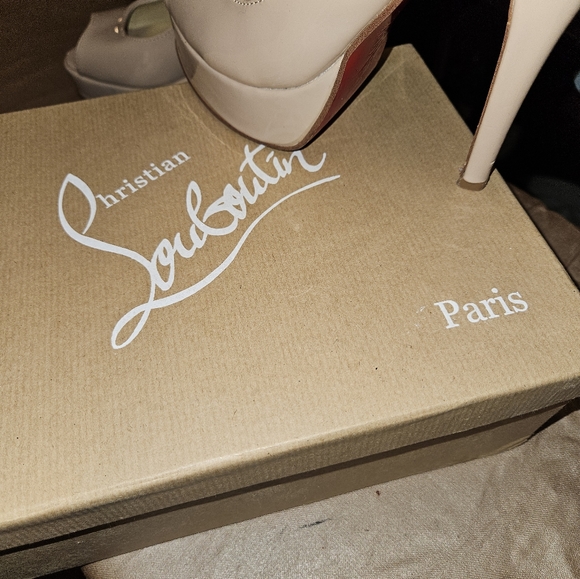 Christian Louboutin Very Privé 120 Peep-Toe Patent Leather Nude Pumps Size 37 - Picture 5 of 11